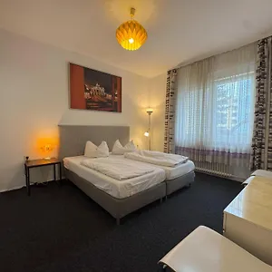 Apartament M M Vintage Family, Handwerker Und Monteure, Berlin